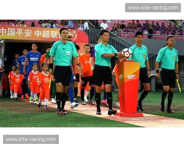 迪奥普近11轮仅入1球 尼斯锋线核心陷入赛季最长球荒 迪奥普近11轮仅入1球 尼斯锋线核心陷入赛季最长球荒