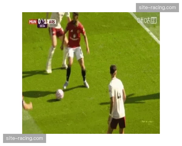 拉亚15场零封领跑金手套 阿森纳门将多次贡献关键扑救